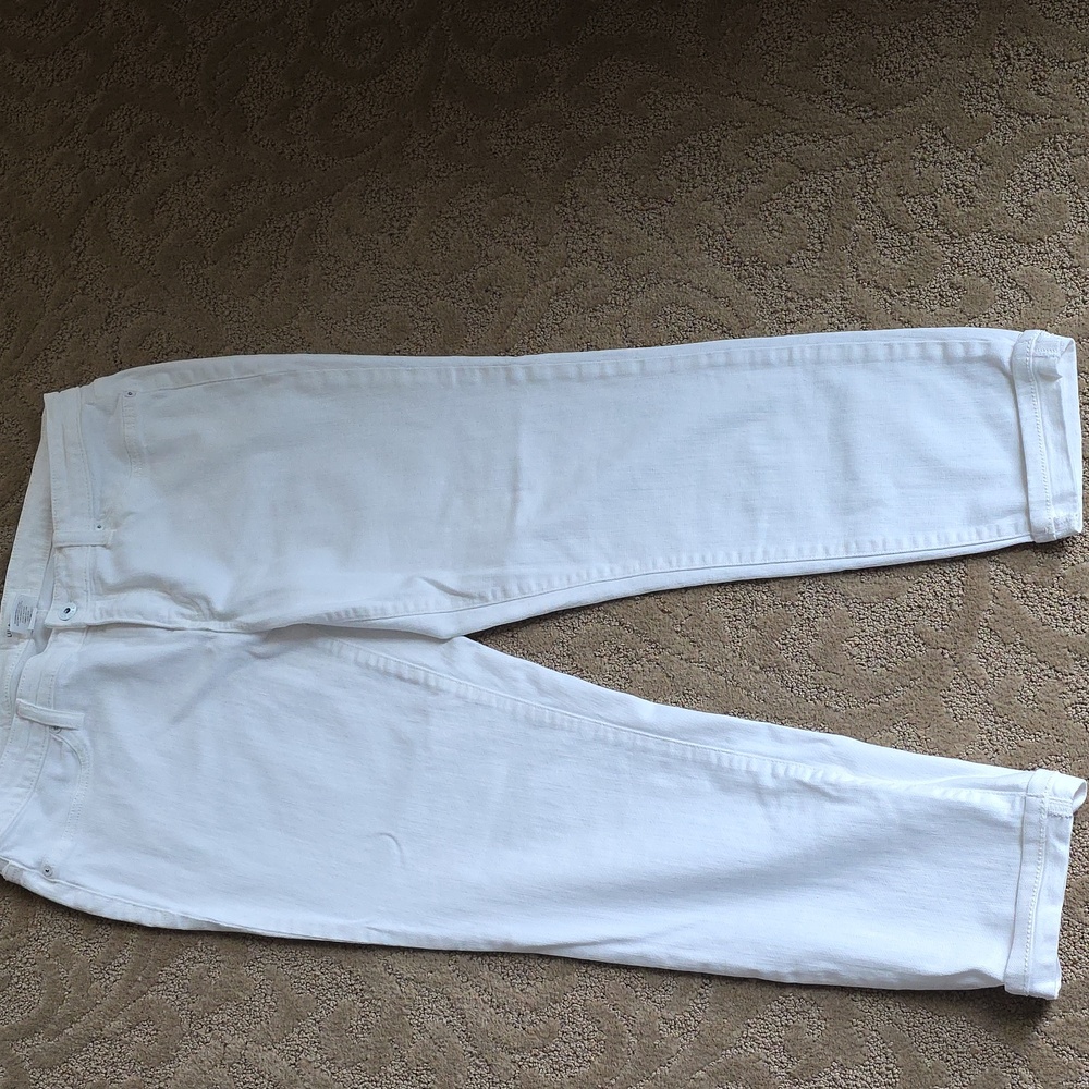 LILA RYAN Crisp White Jeans - Ankle Length